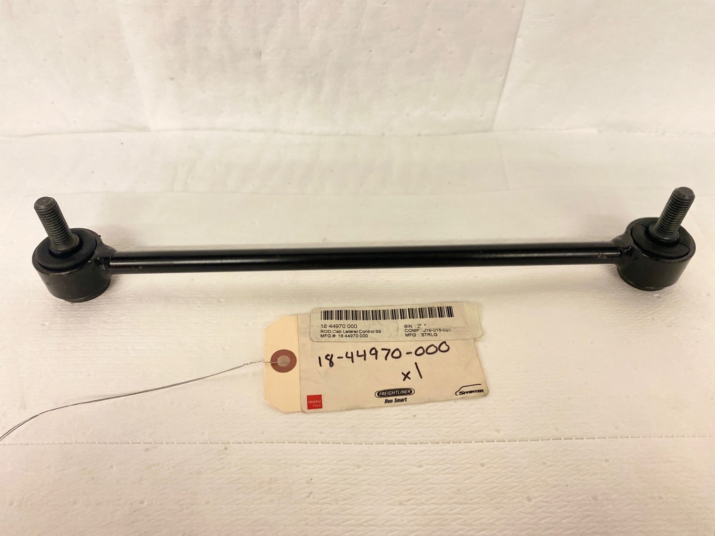 CAB LATERAL CONTROL ROD (18 44970 000)