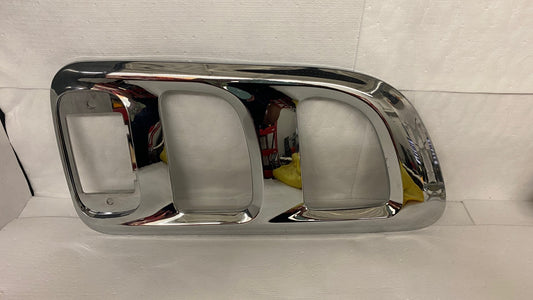 Freightliner Chrome Insert ( A17-13537-003)